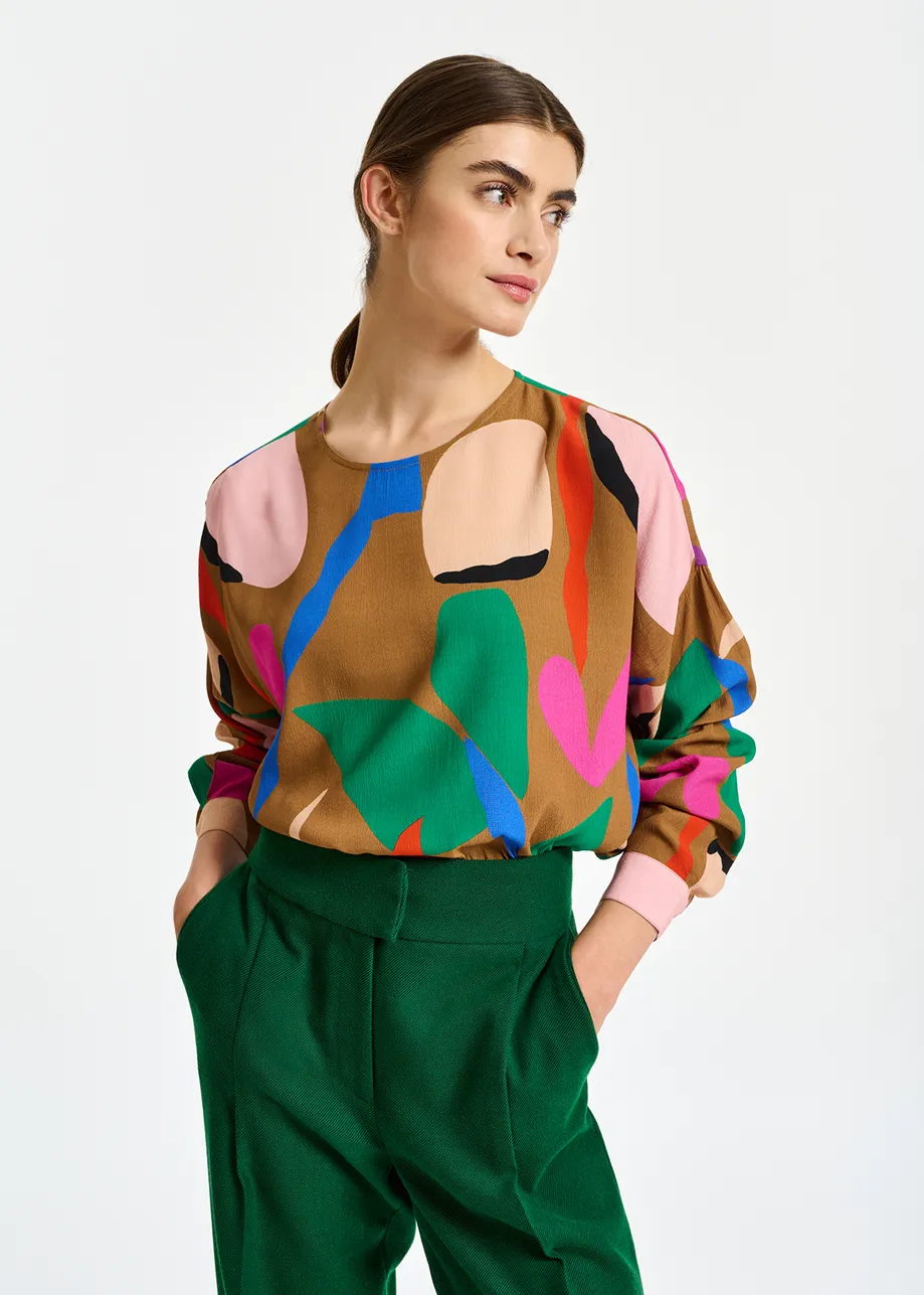 Camel graphic-print top