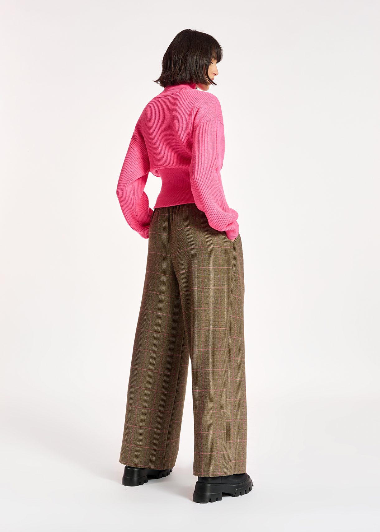 Brown wide-leg pants with beige and pink check motif