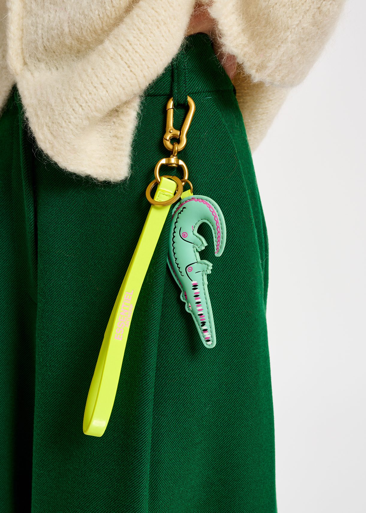 Turquoise and neon yellow alligator keyhanger