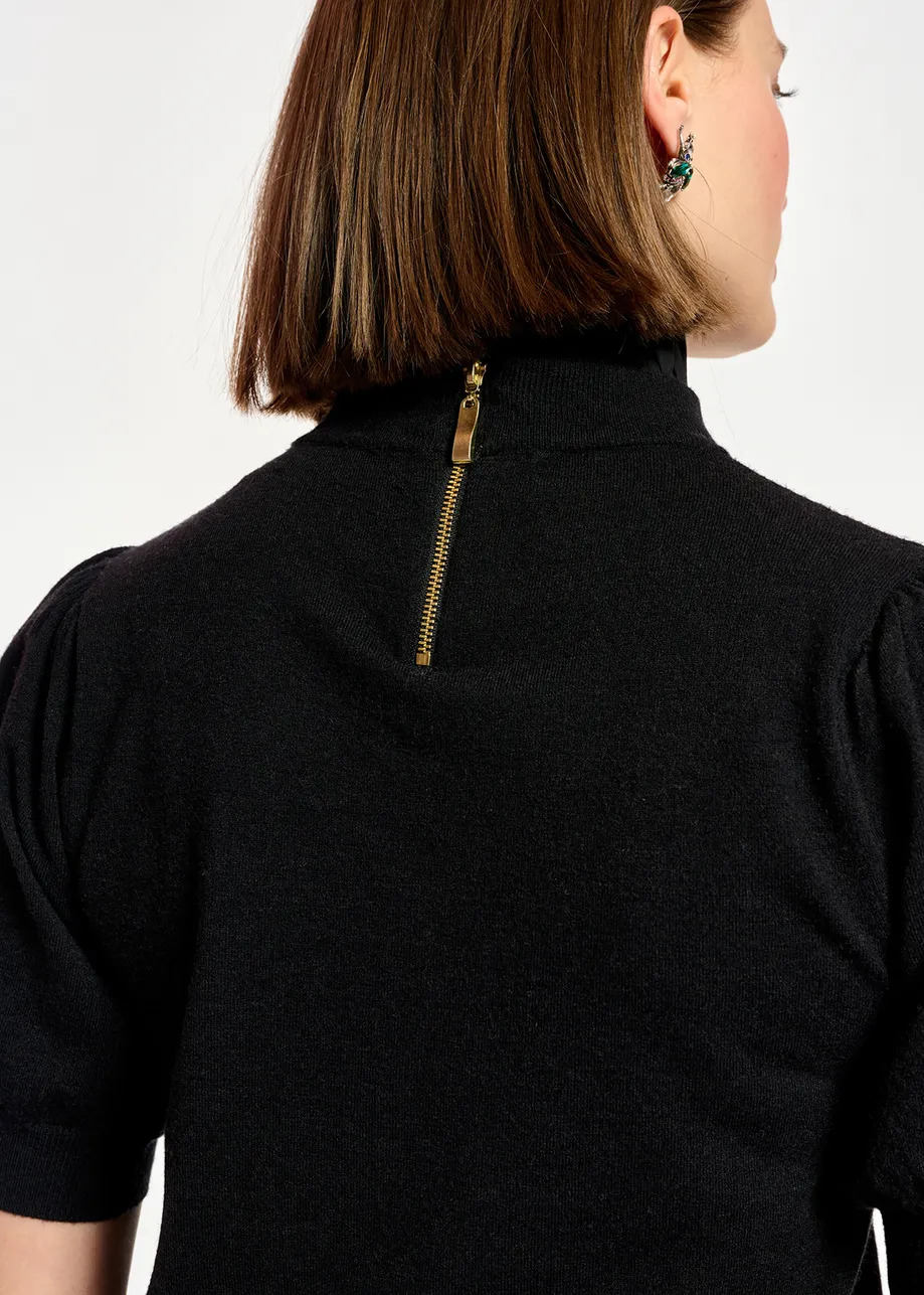 Black short-sleeved sweater with stand-up collar