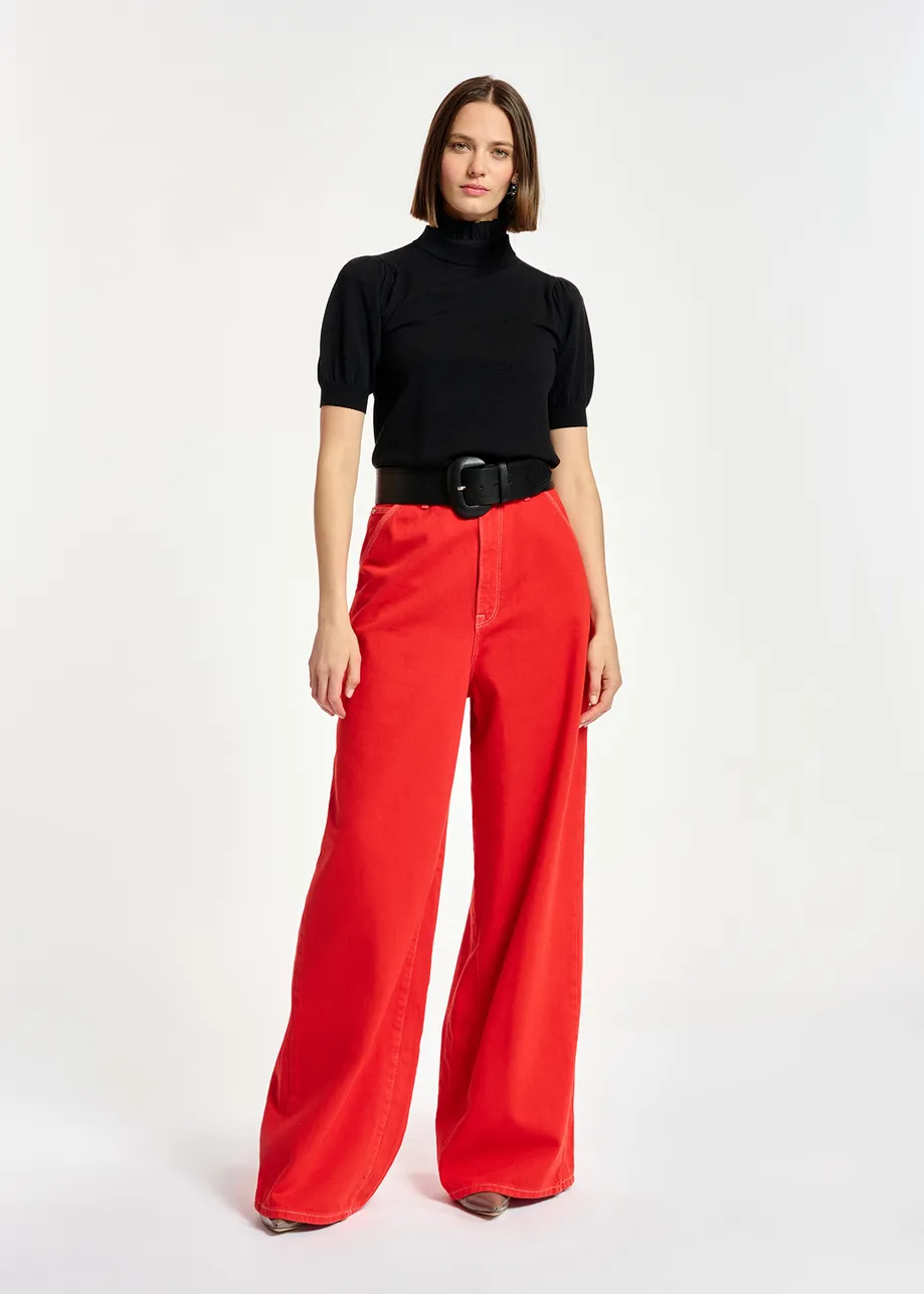 Black short-sleeved sweater with stand-up collar