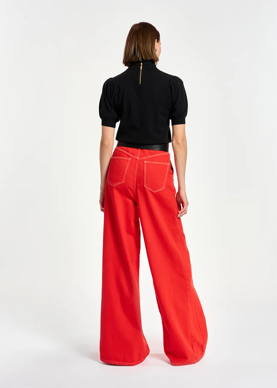 Black short-sleeved sweater with stand-up collar