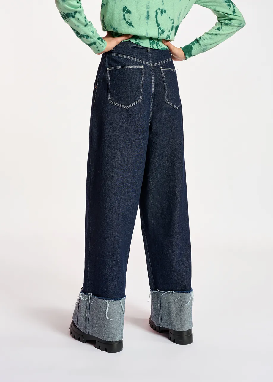 Dark blue turn-up hem jeans