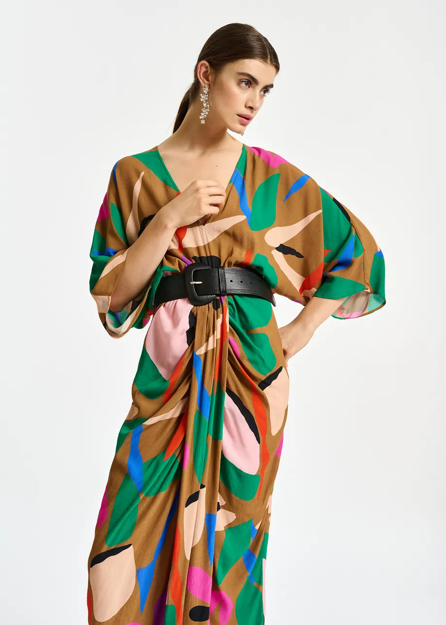 Camel kimono dress with graphic print