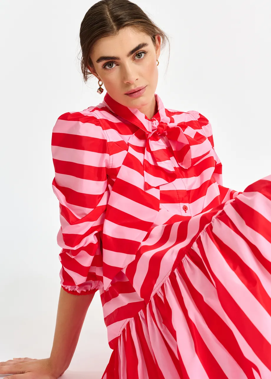 Mini robe oversize à rayures rouges et roses