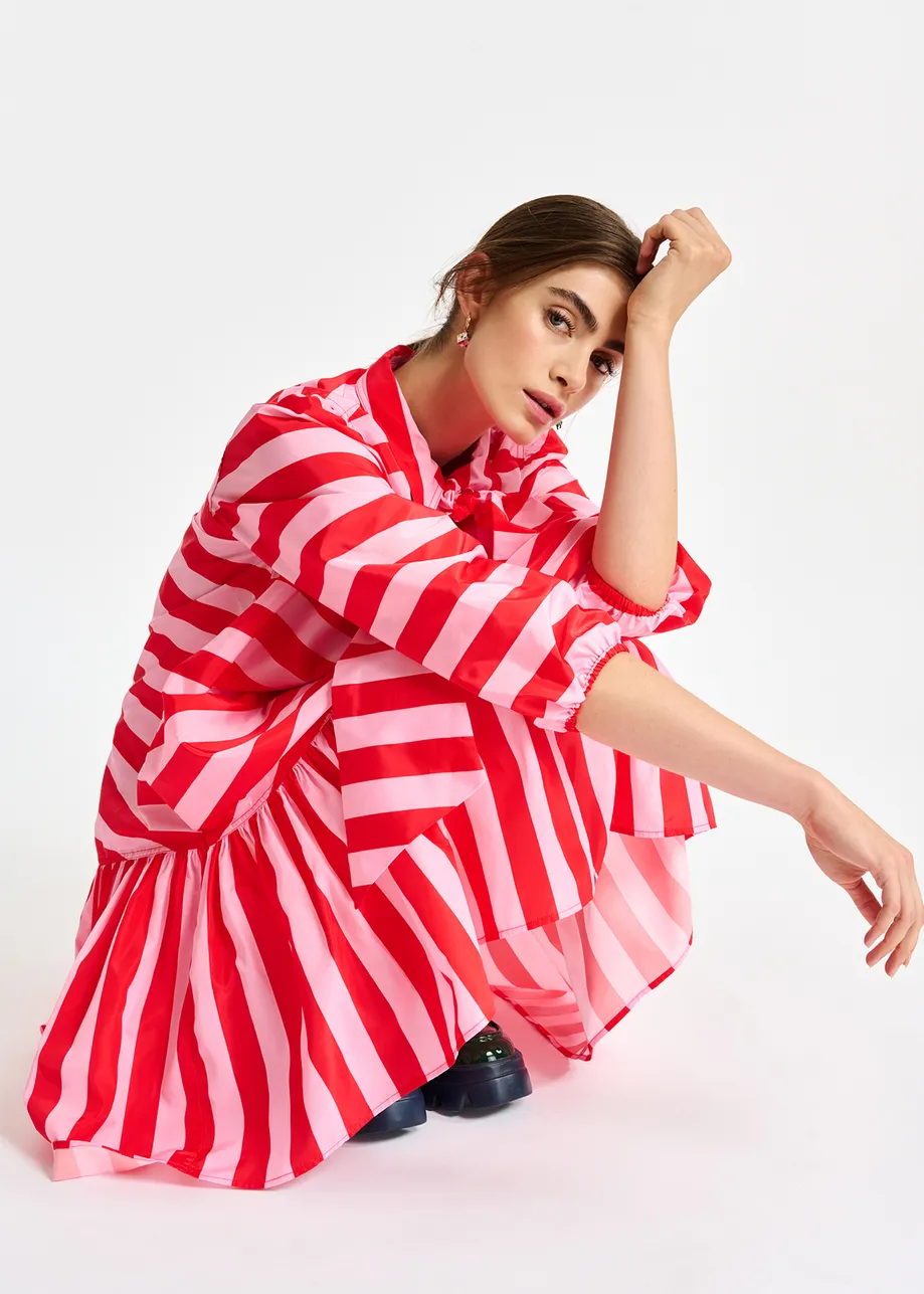 Mini robe oversize à rayures rouges et roses