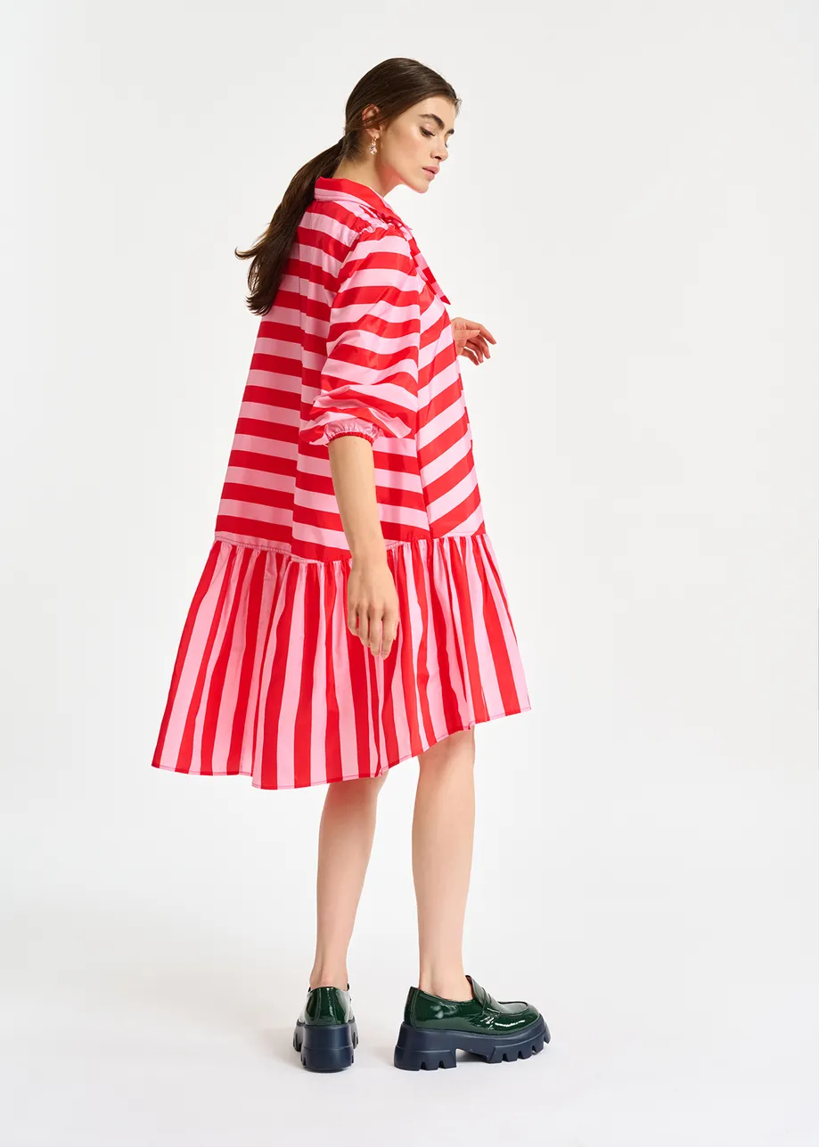 Mini robe oversize à rayures rouges et roses