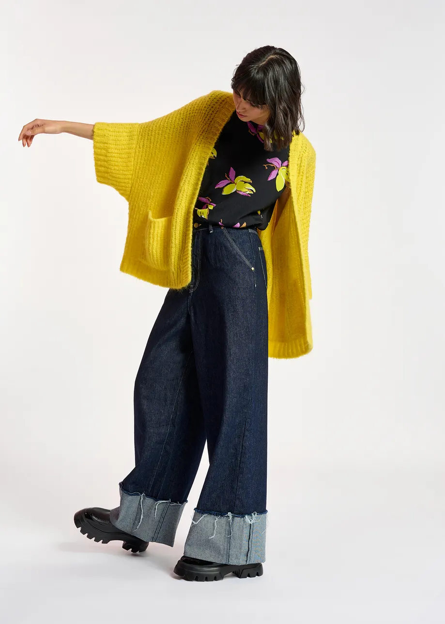 Gelber Boxy-Cardigan