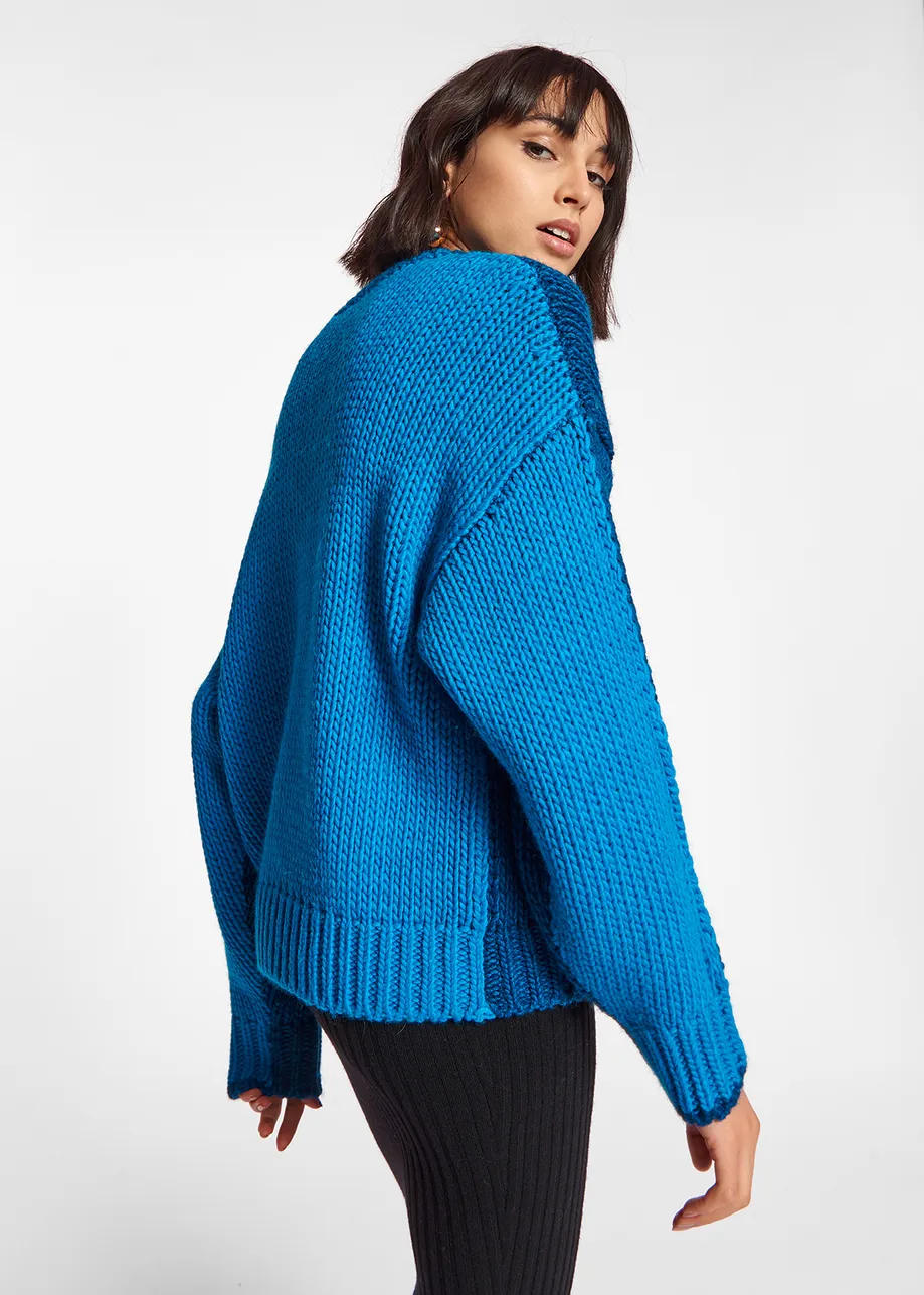 Blue and dark blue chunky knit sweater