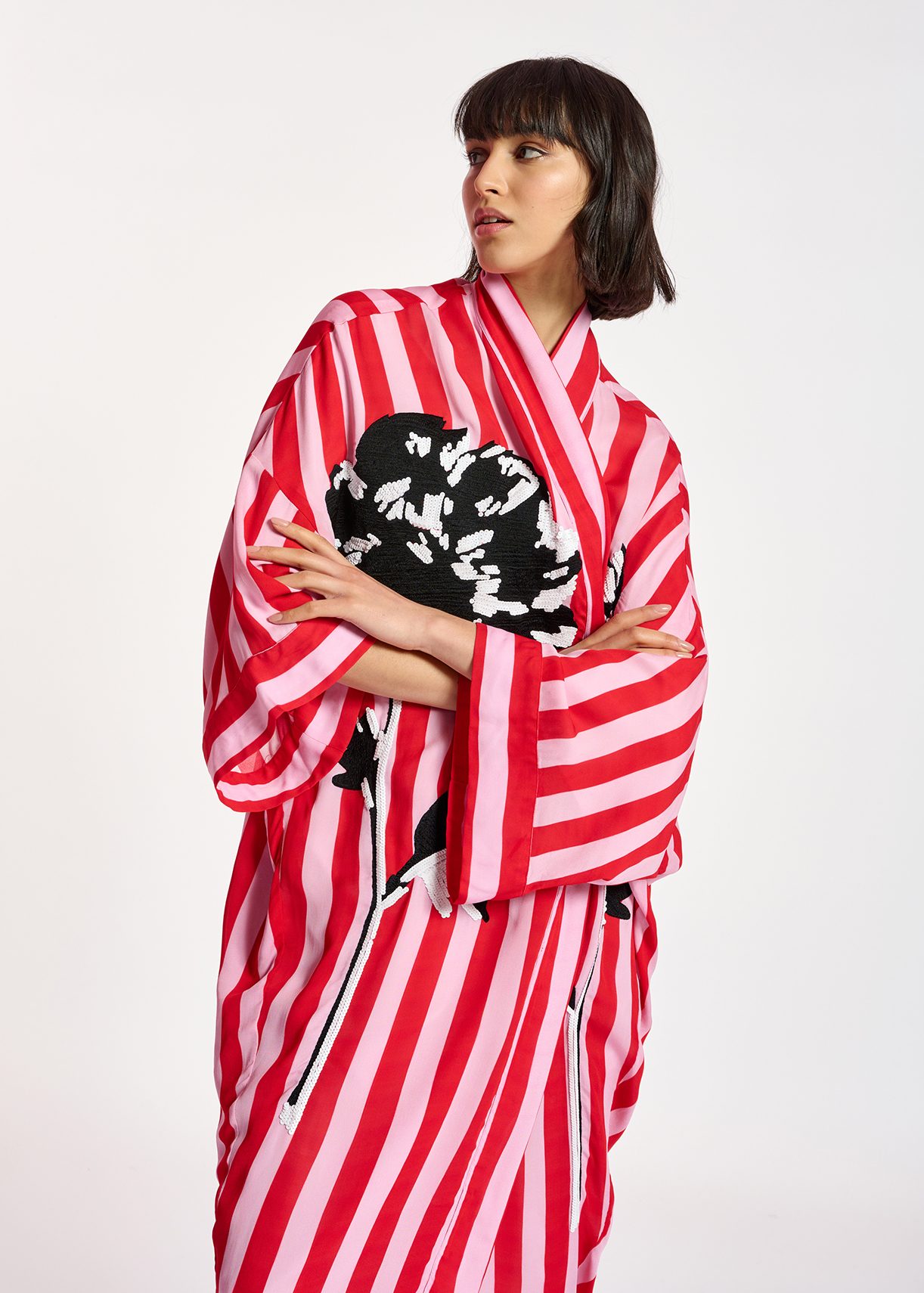 Red and pink striped kimono with flower embroideries