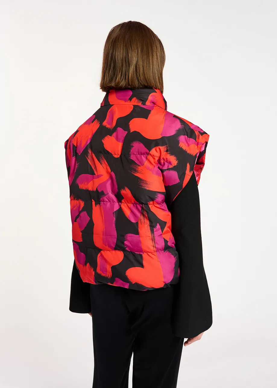 Multicolor printed reversible puffer vest