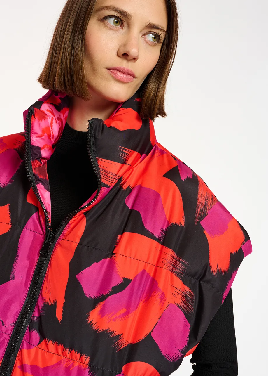 Multicolor printed reversible puffer vest