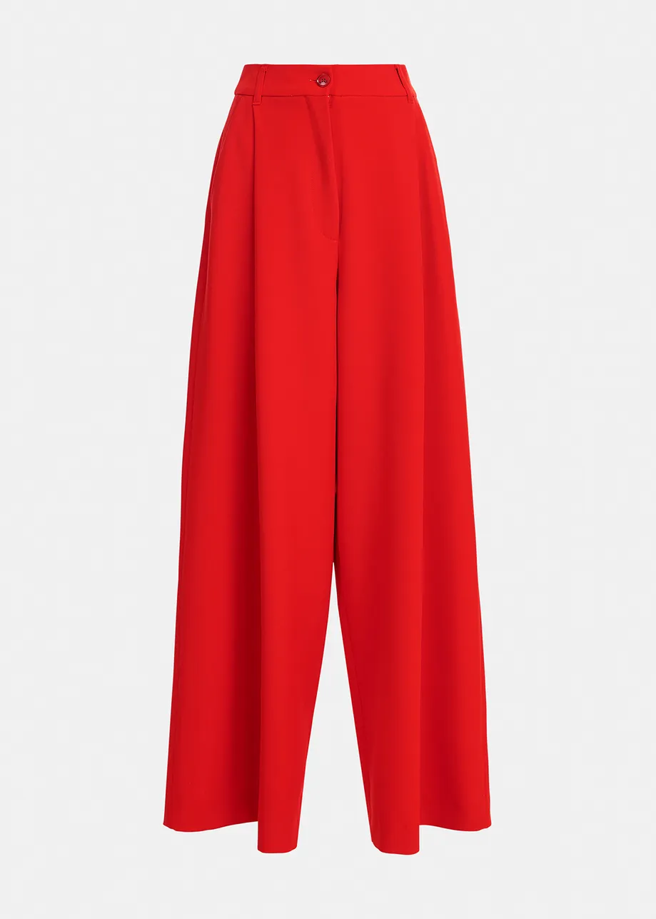 Pantalon rouge aux jambes larges