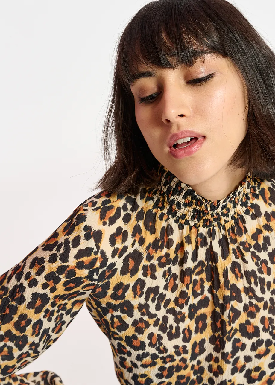 Leopard-print loose-fit top