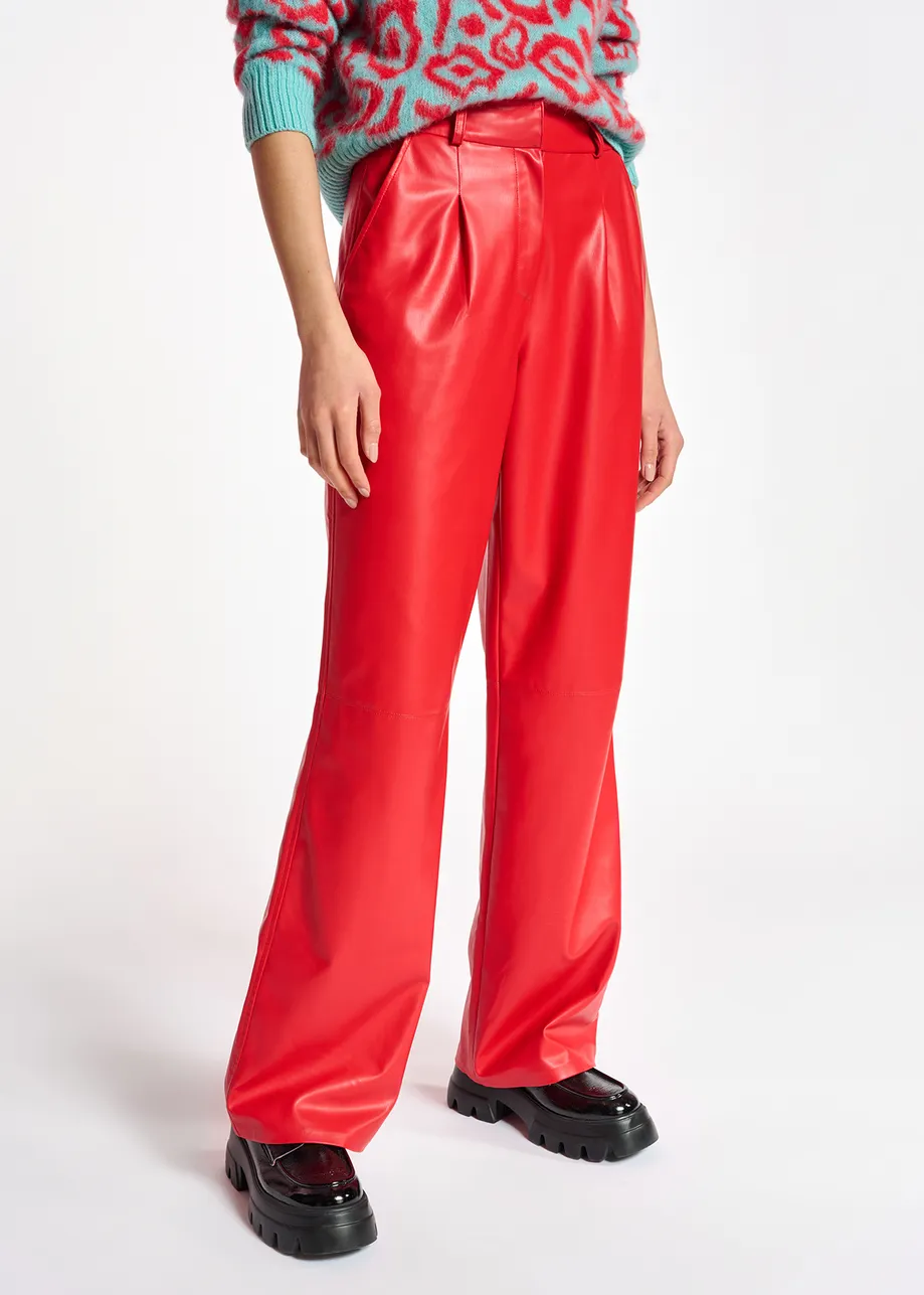 Pantalon droit en faux cuir rouge