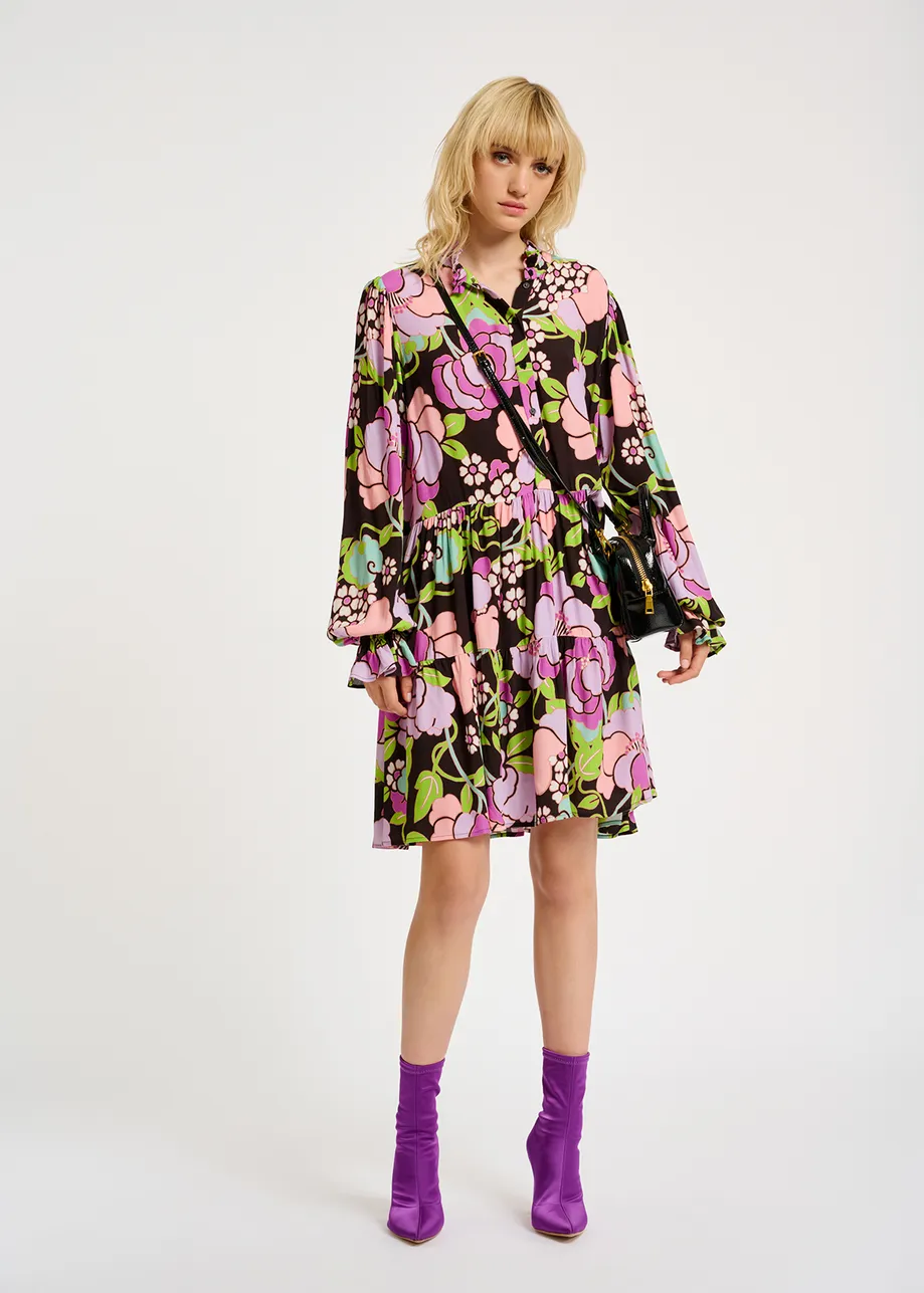 Zwarte midi-jurk met volants en bloemen