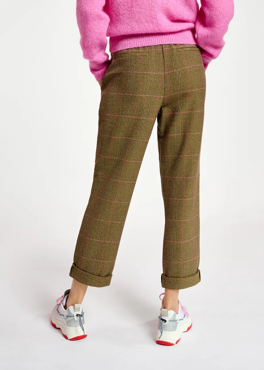 Brown pants with beige and pink check motif