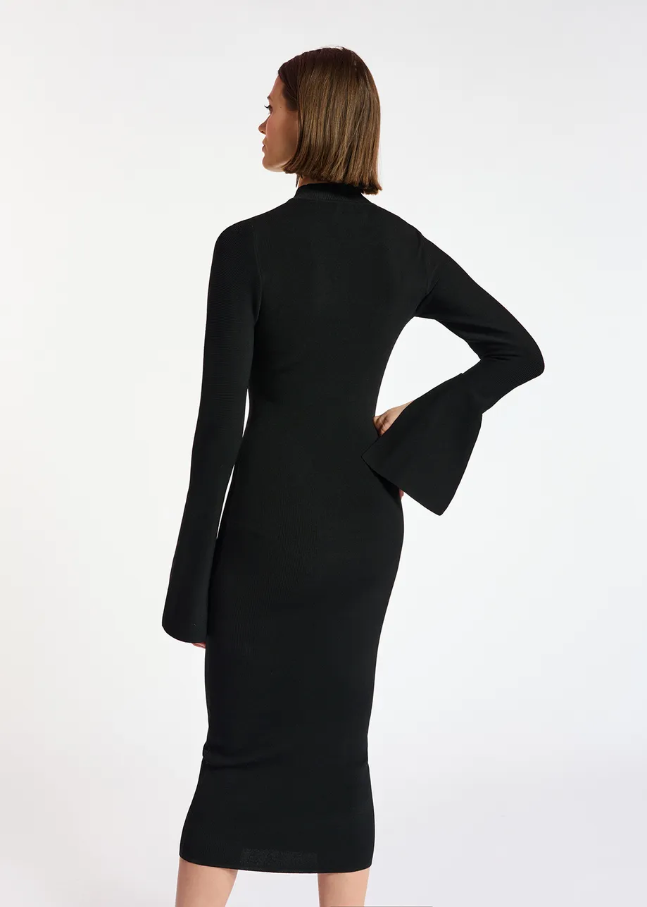 Robe midi en maille noire avec manches en trompette