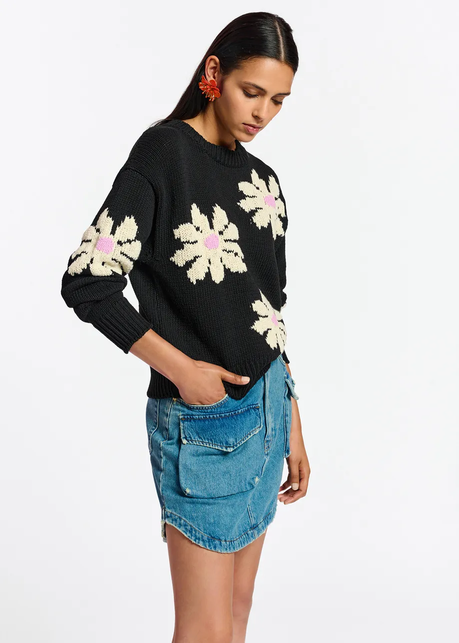 Black and off-white floral intarsia-knitted sweater