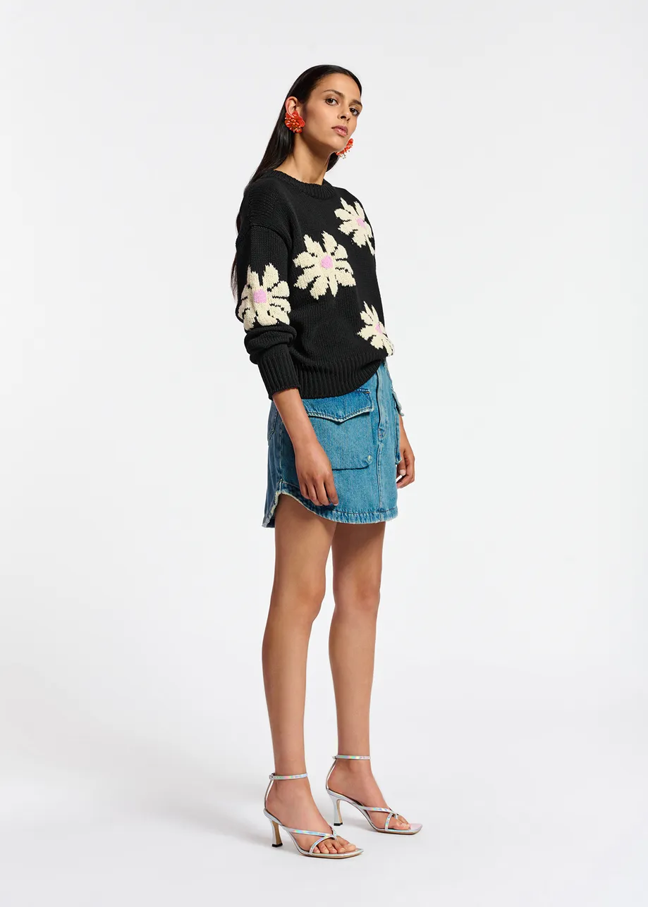 Black and off-white floral intarsia-knitted sweater