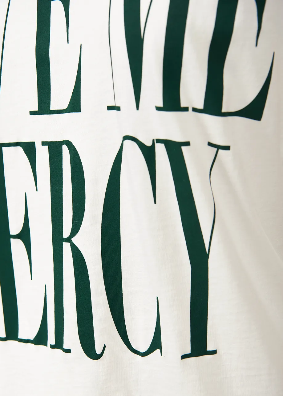 Gebroken wit T-shirt van biokatoen met tekst