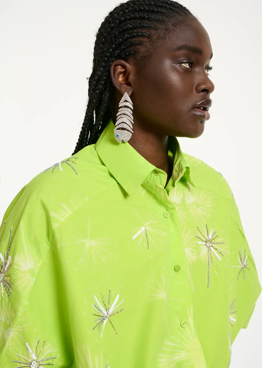 Chemise en coton vert citron avec broderies
