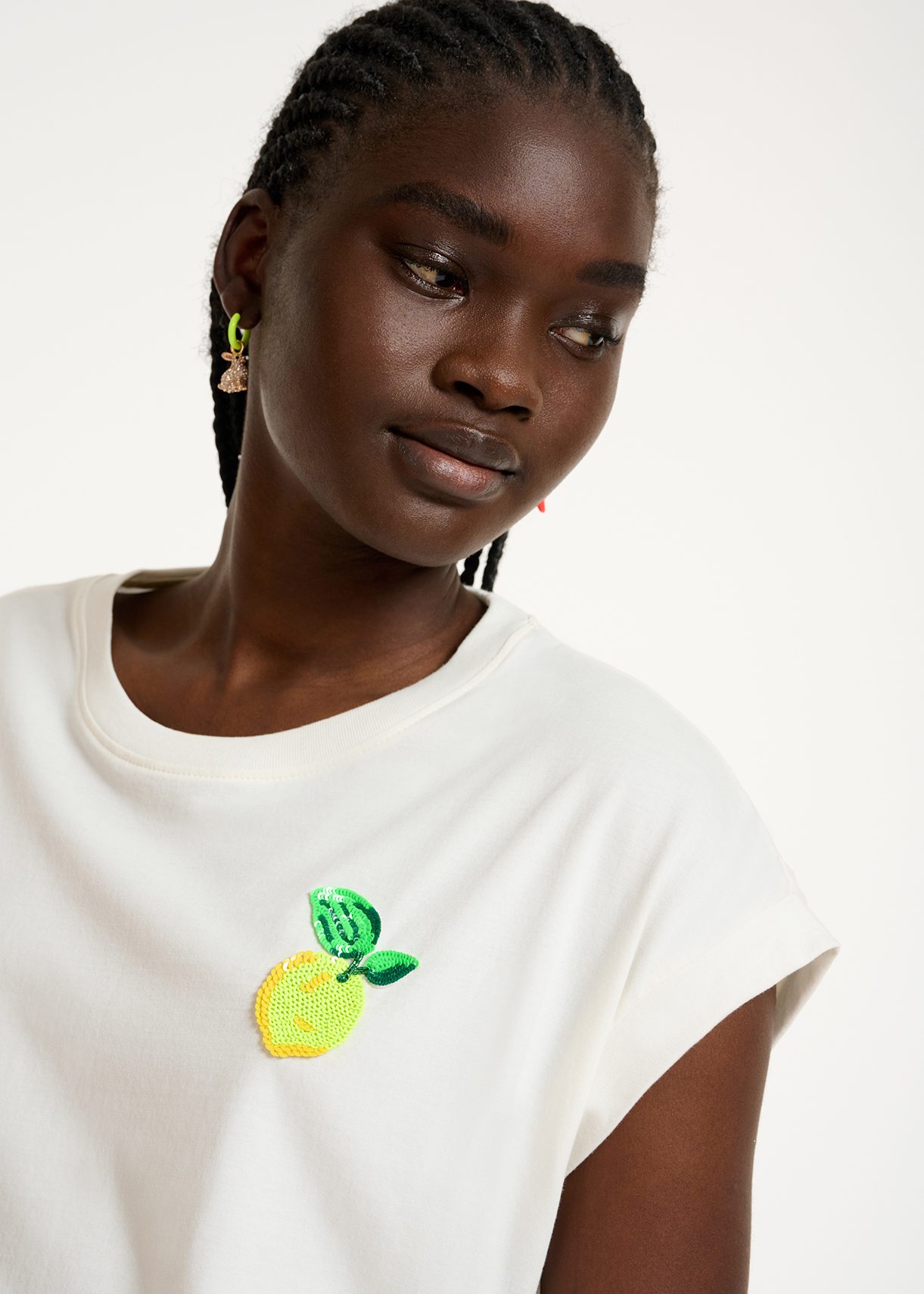 Tシャツ・カットソー [RUSTIC REVERIE] Lemon Stardust Oversized T shirts [White] The Attico - White Oversized Long Sleeve T-Shirt - The