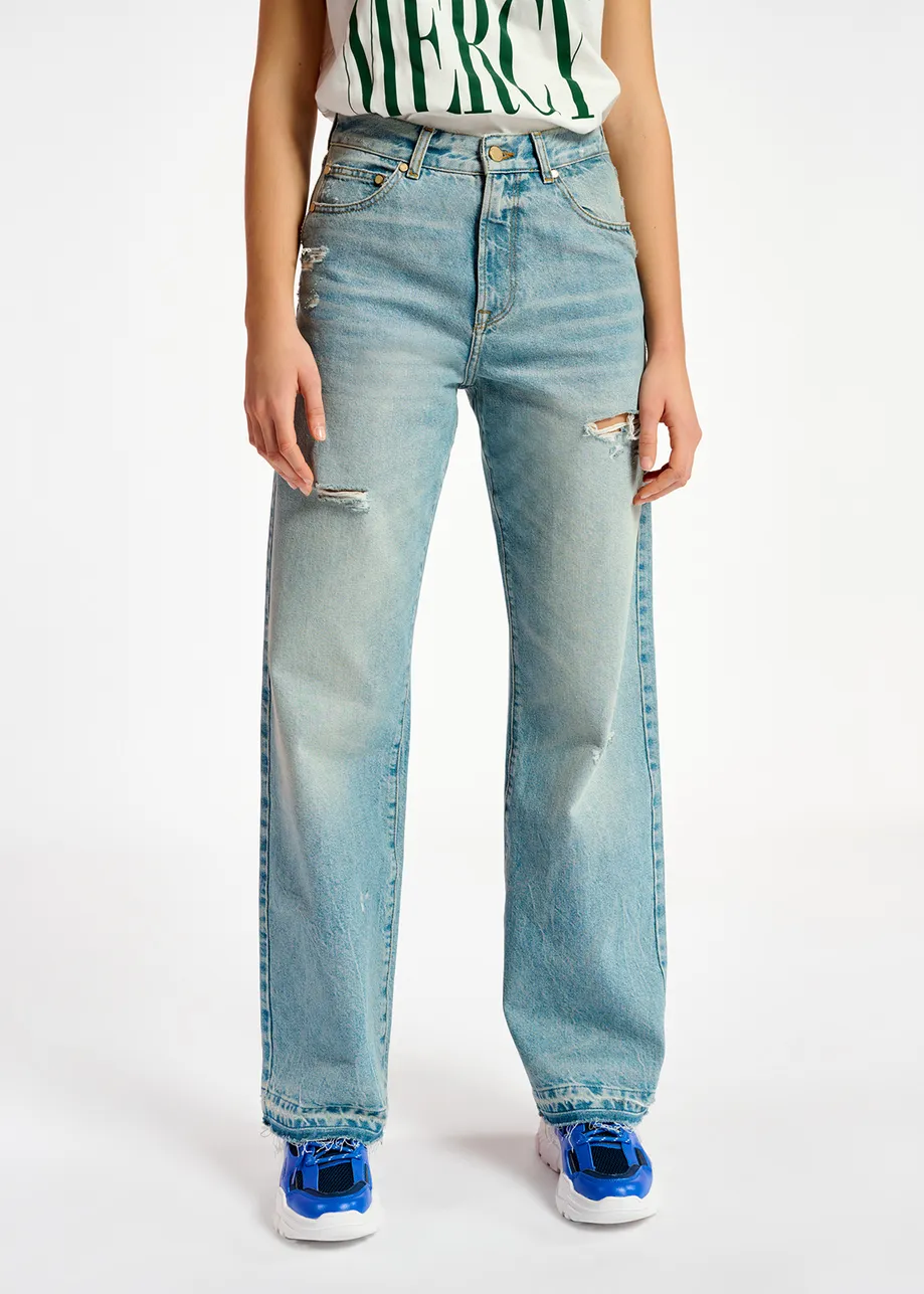 Distressed blue boyfriend jeans