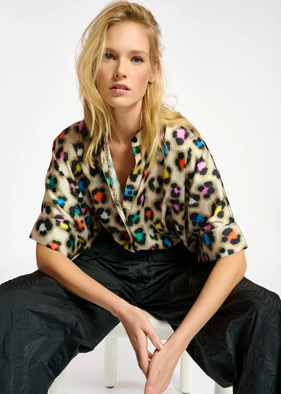 Beige oversized shirt with multicolor leopard print