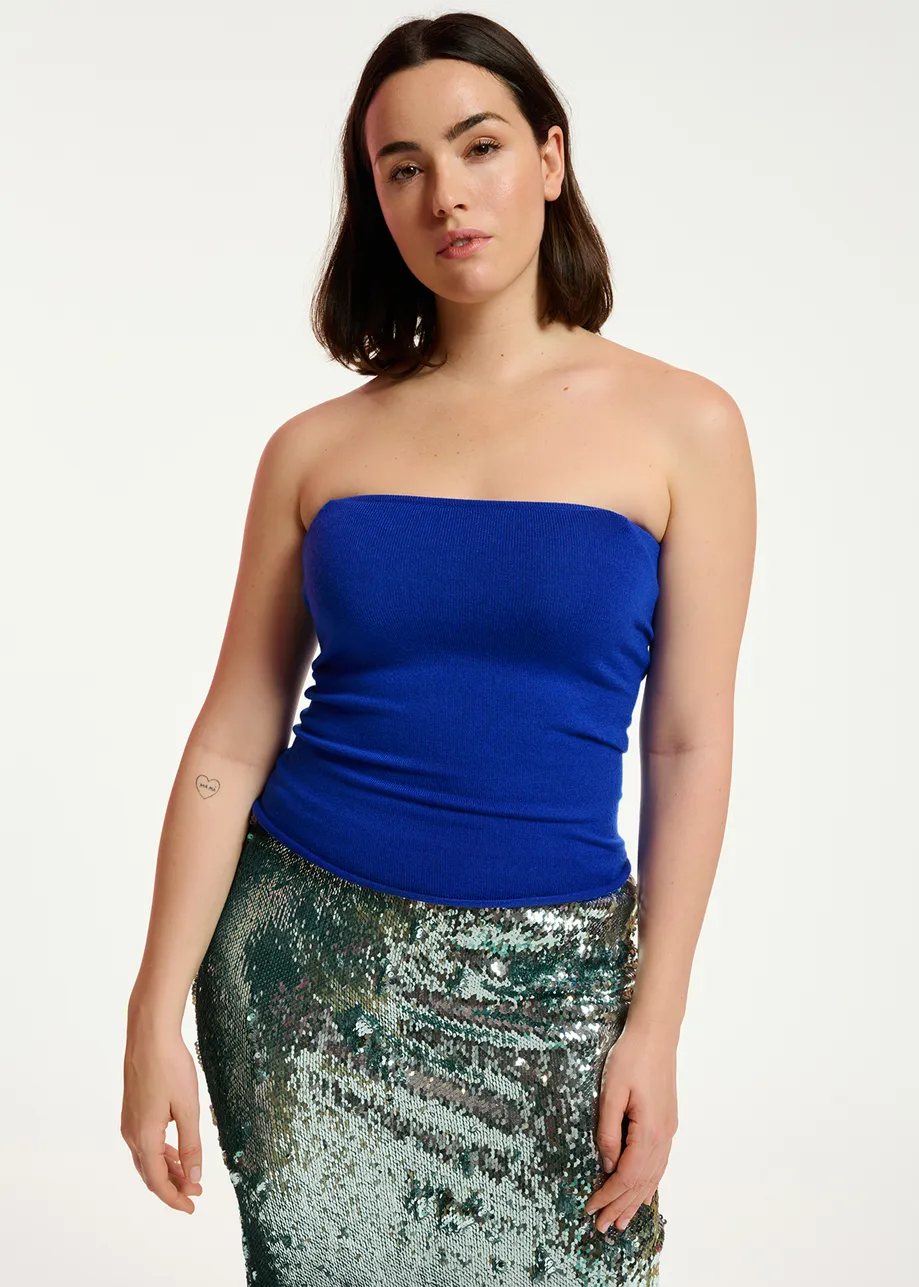 Dark blue strapless knitted top