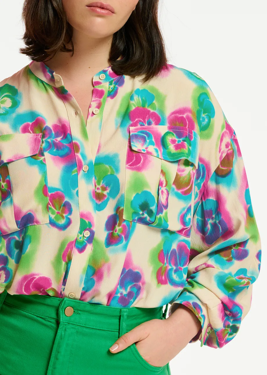 Multicolor oversized shirt with floral print