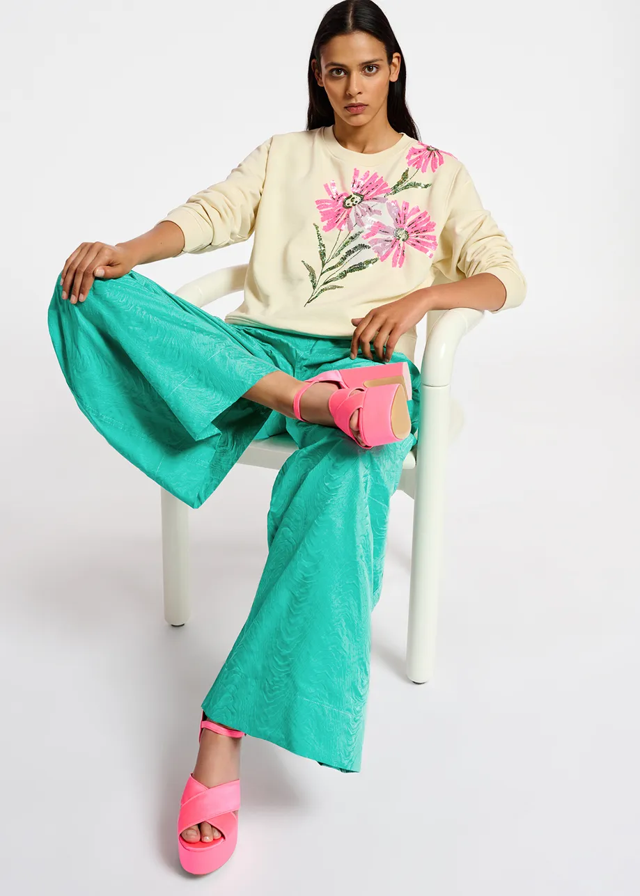 Ecru sweatshirt with floral sequin embroideries