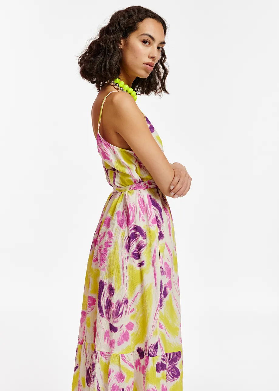 Maxi robe caraco à imprimé fleuri jaune et violette