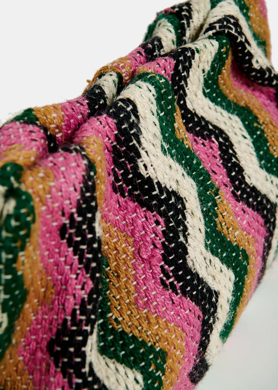 Multicolor pouch with zig zag pattern