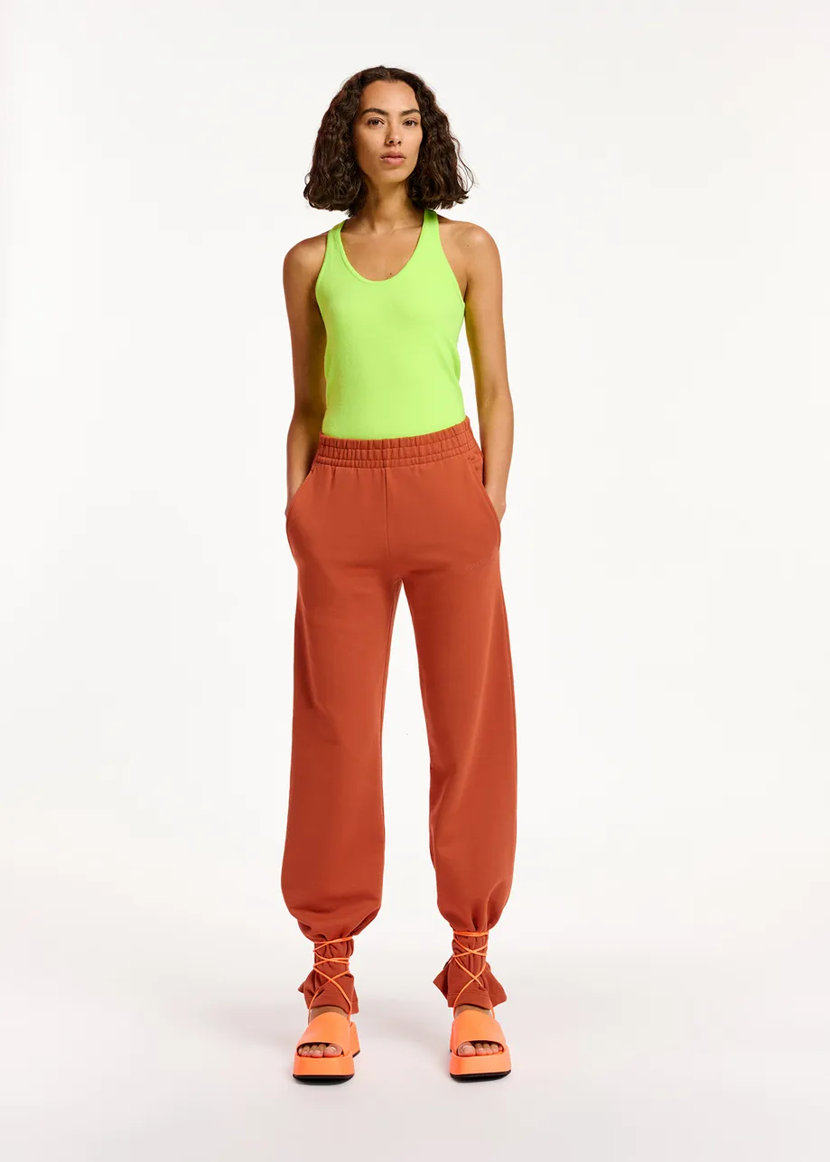 Donkeroranje joggingbroek van biokatoen-jersey