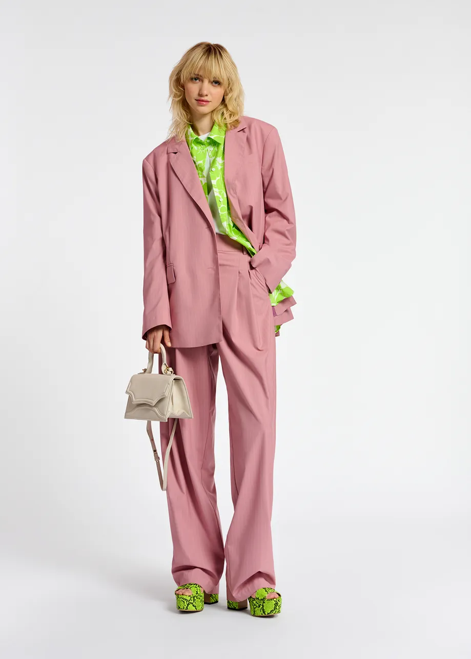 Roze oversized blazer met krijtstreepjes