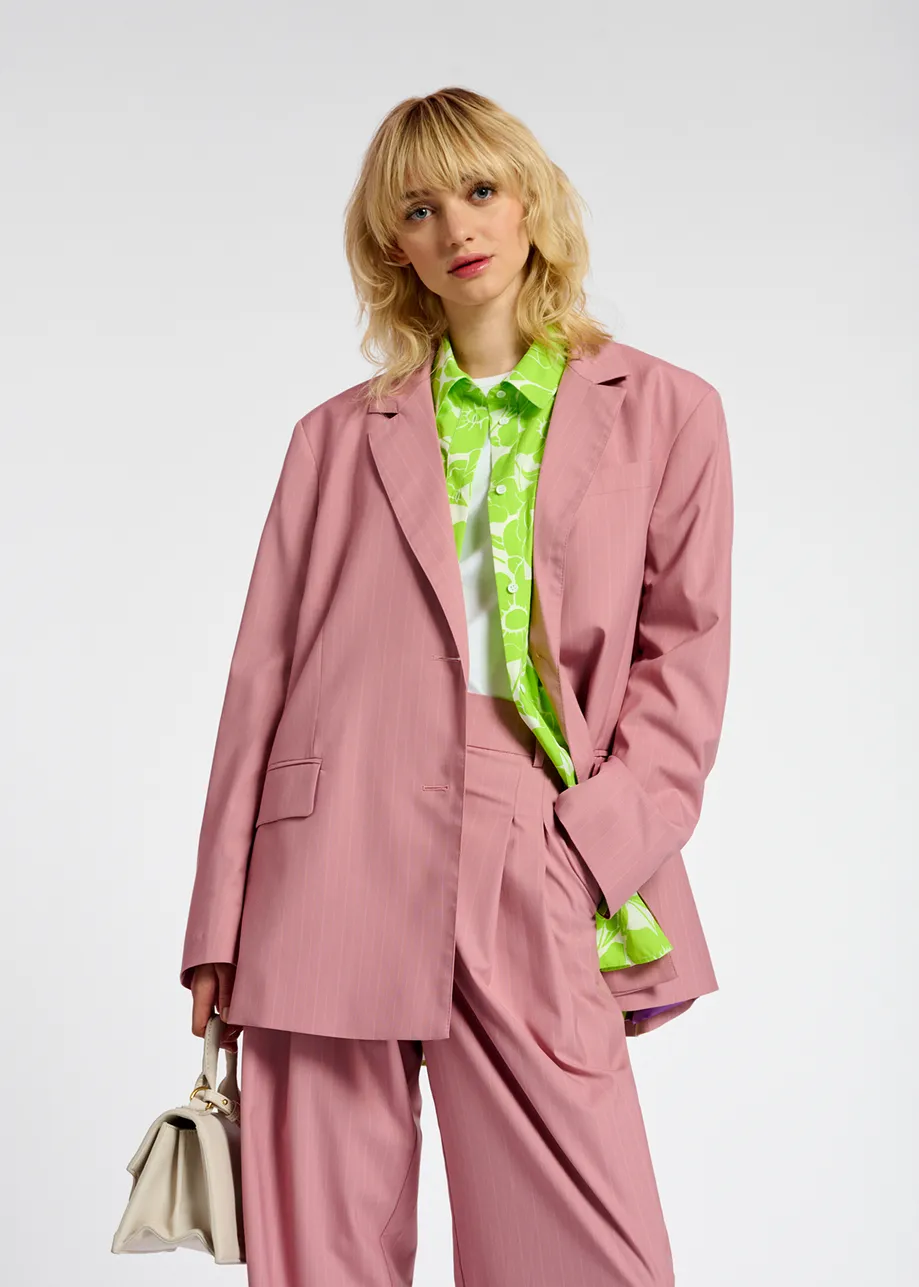 Roze oversized blazer met krijtstreepjes