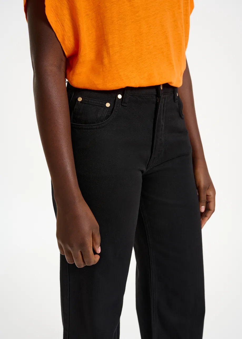 Jean noir à jambes droites