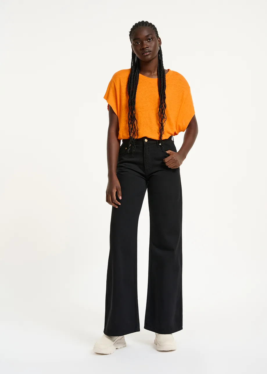 Jean noir à jambes droites
