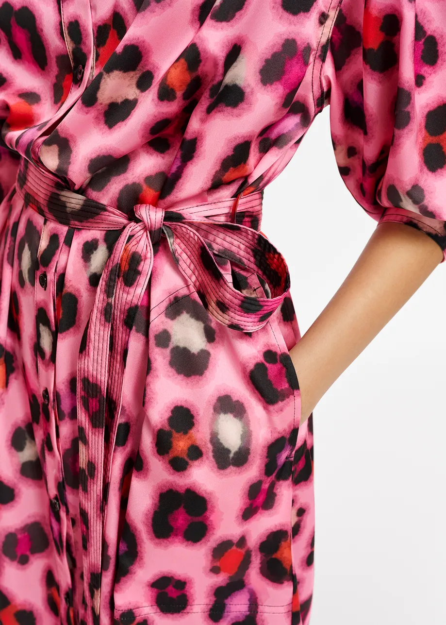 Pink knee-length shirt dress with multicolor leopard print