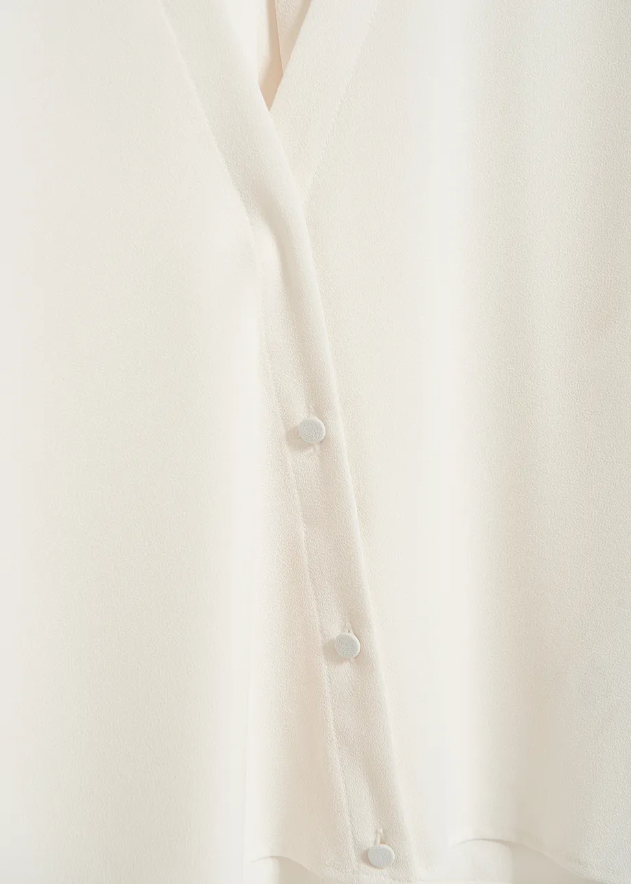 Off-white V-neck shirt