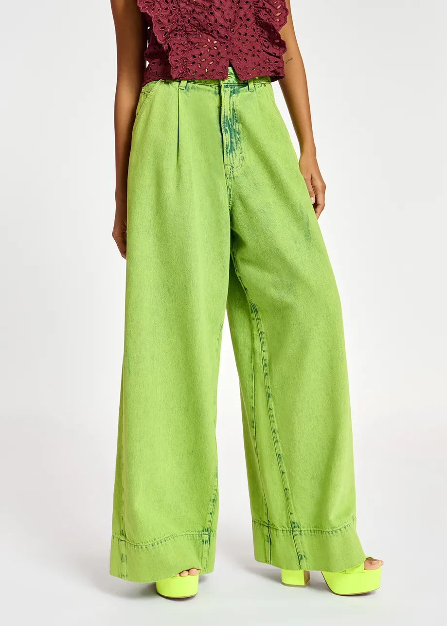 Jean vert citron aux jambes larges