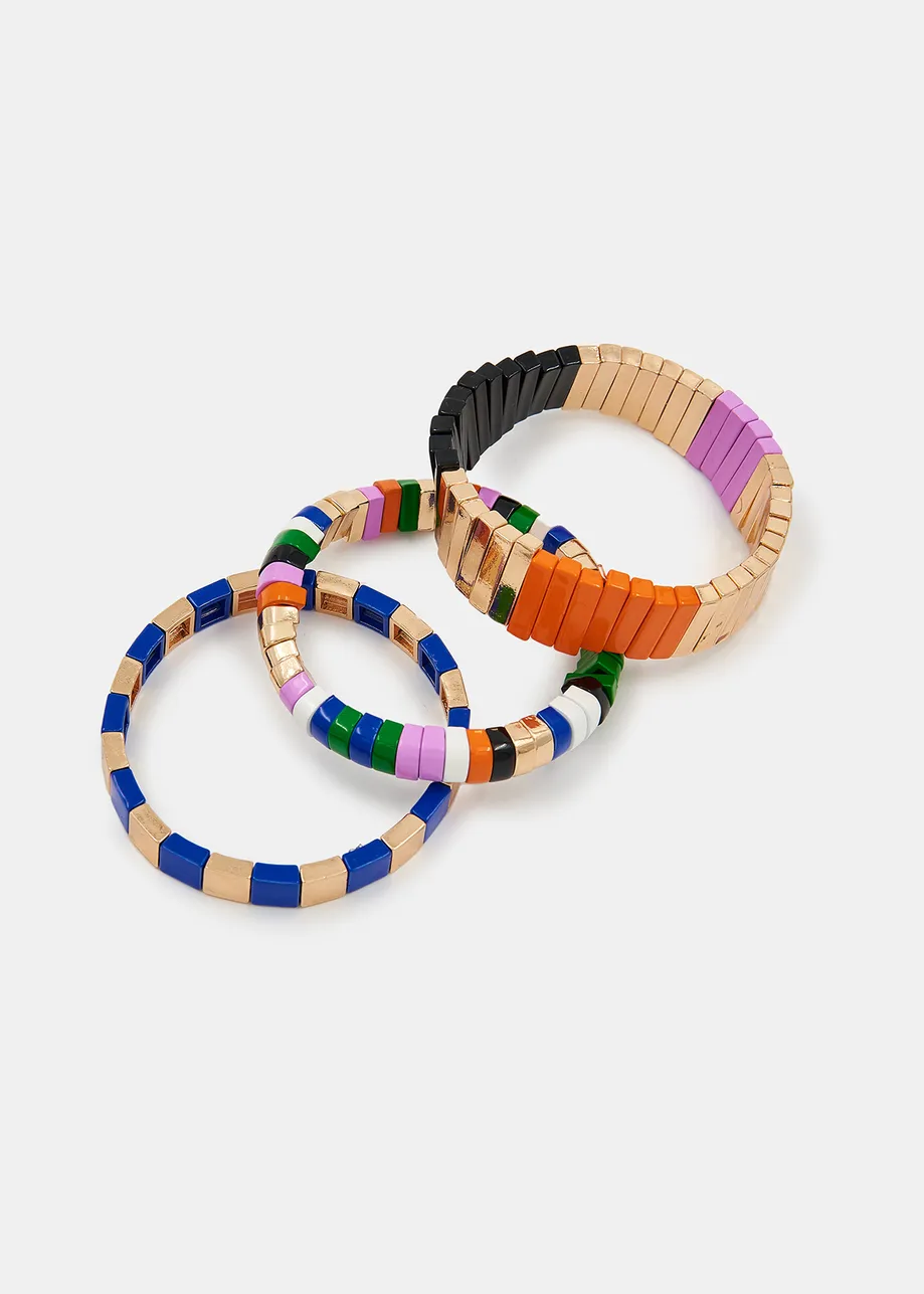 Jeu de trois bracelets dorés, orange et bleus