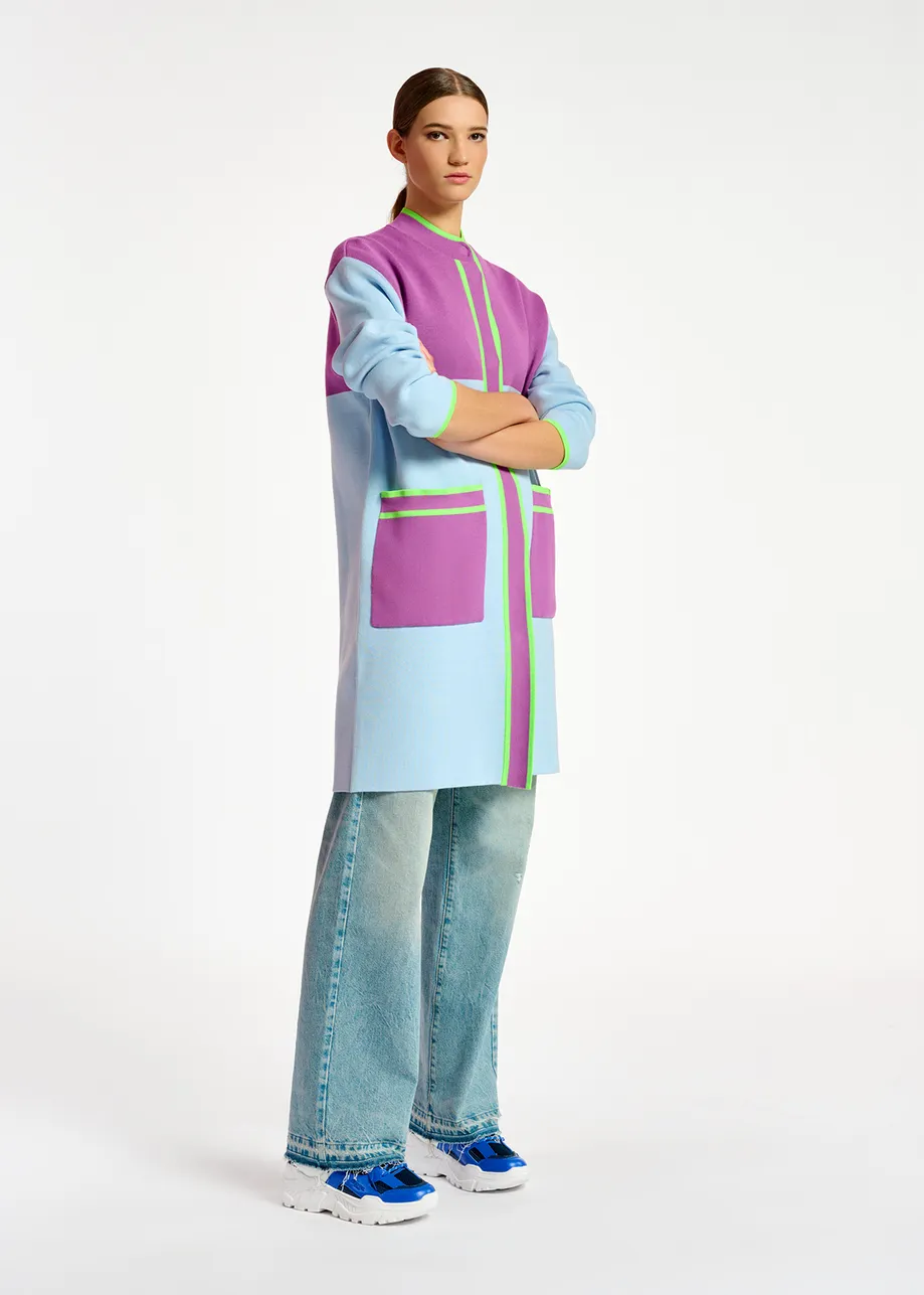 Manteau oversize en tricot bleu clair