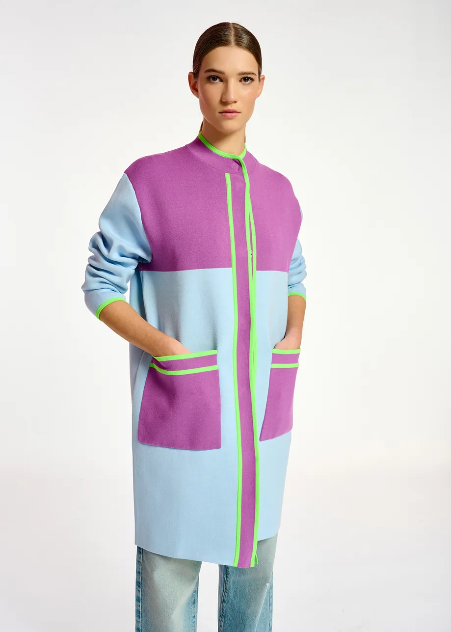 Manteau oversize en tricot bleu clair