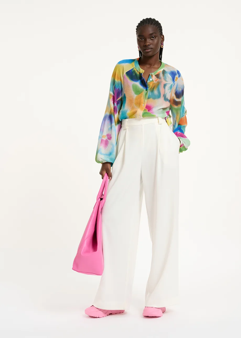Pantalon blanc cassé à jambes larges