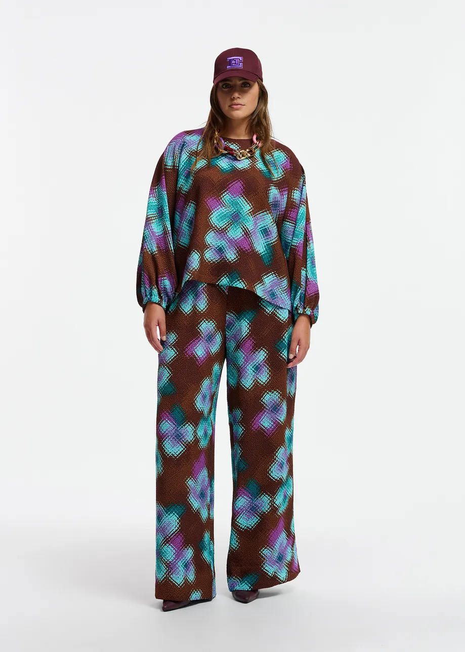 Brown, light blue and purple wide-leg pants