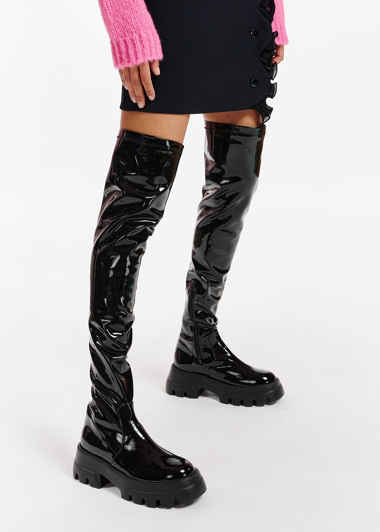 Schwarze Overknee-Stiefel aus Kunst-Lackleder