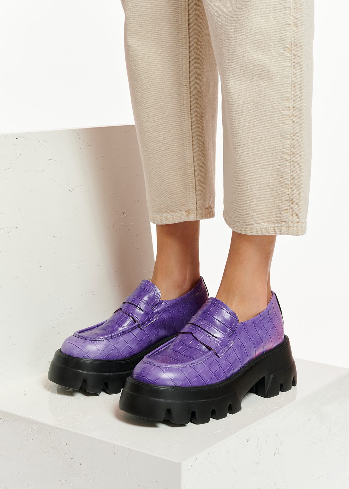 Purple croc-effect leather platform brogues