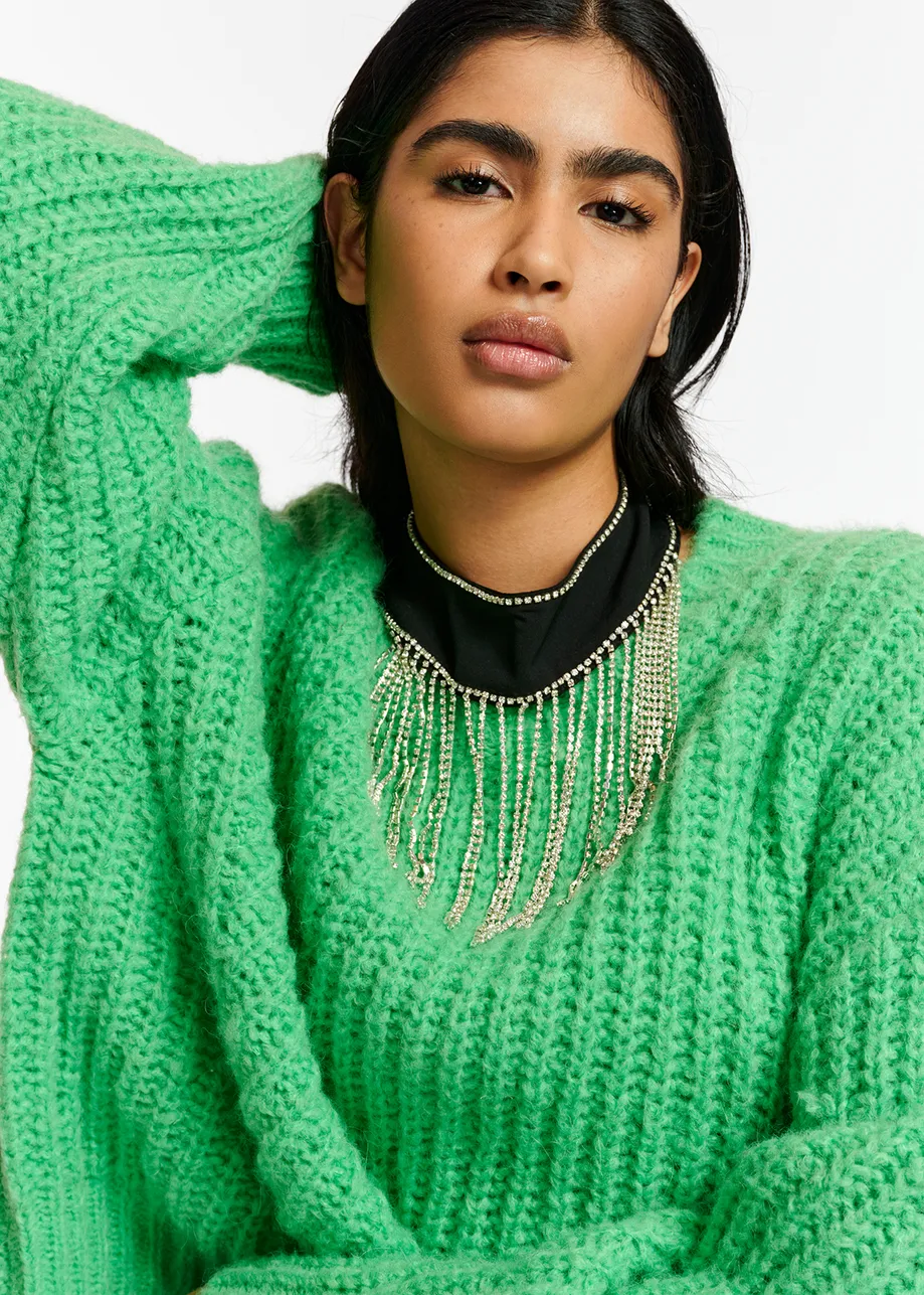 Black rhinestone-trimmed choker